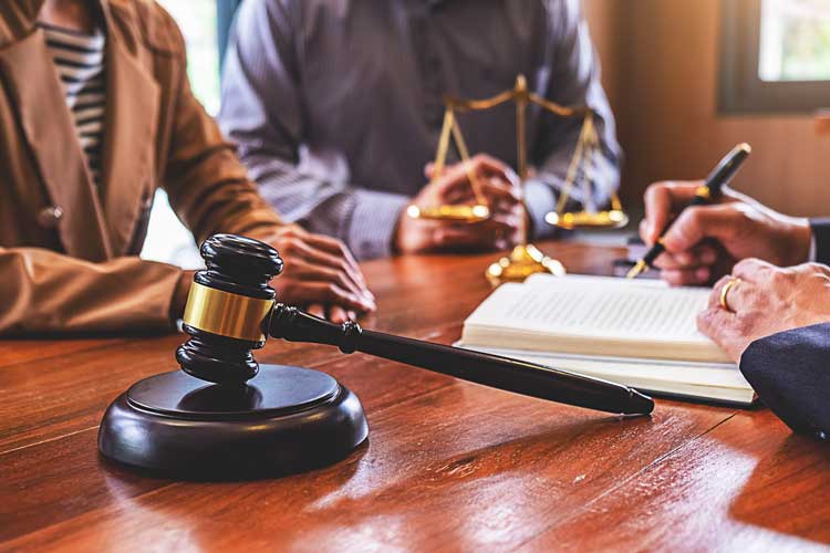Escritório de advocacia causa trabalhista